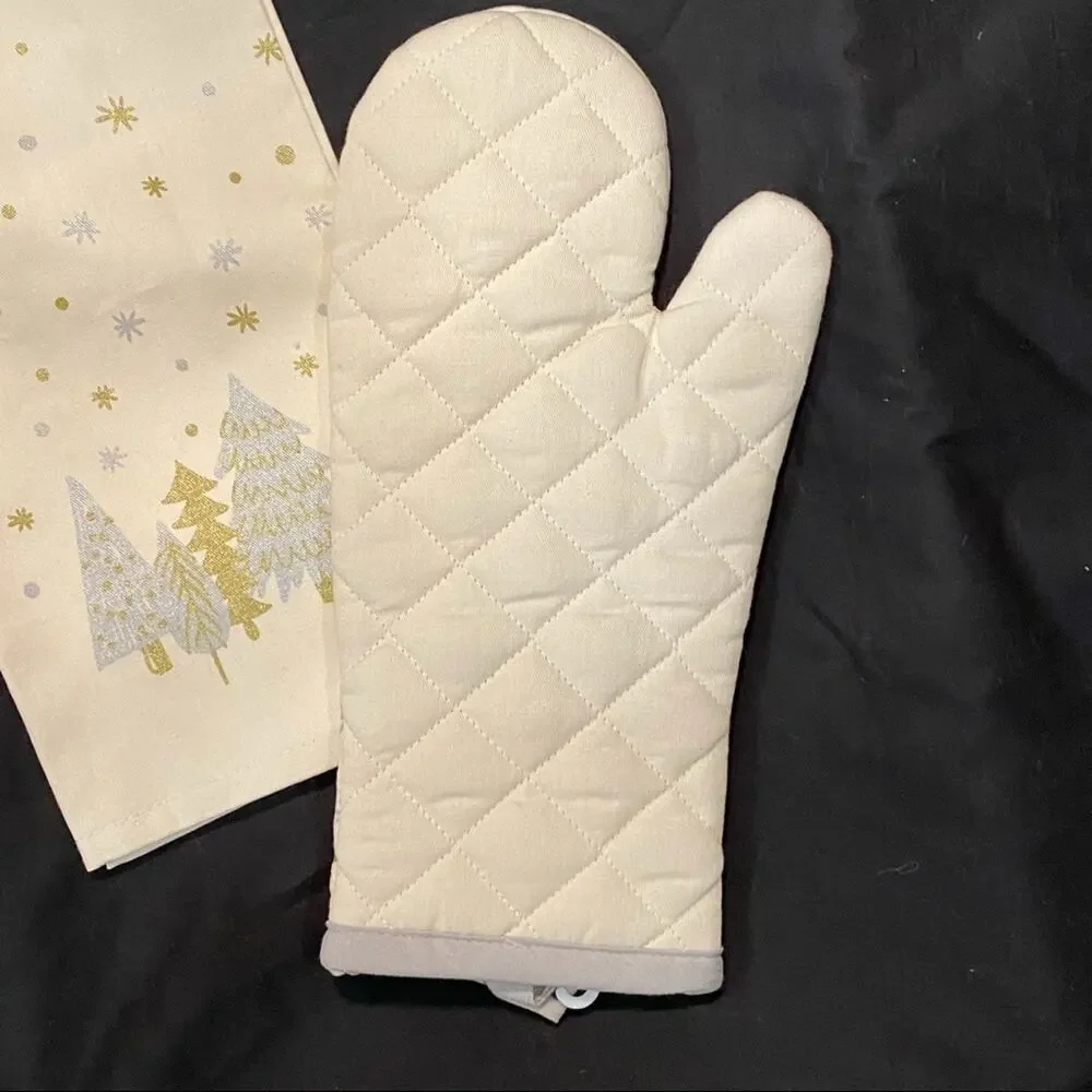 BRAND NEW Dish Towel + Oven Mitt White Christmas‎ Set